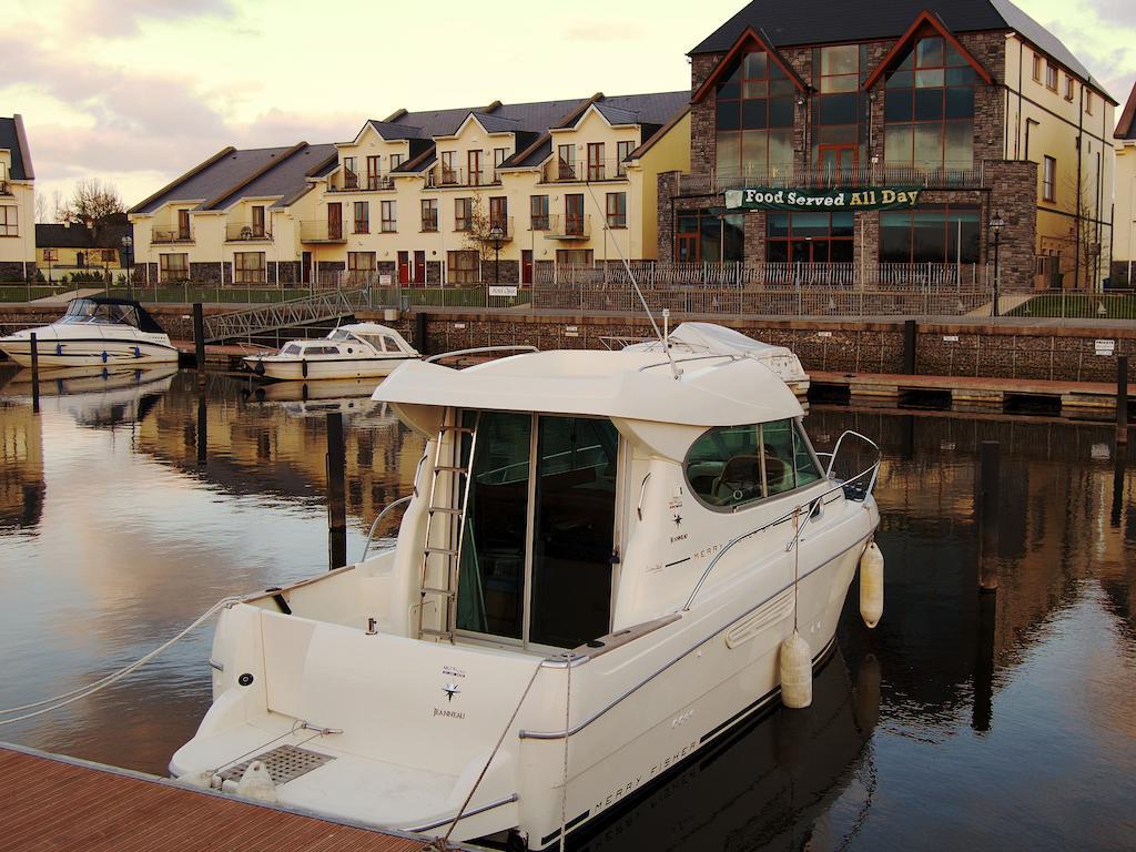 Leitrim Marina Hotel Carrick-on-Shannon Exterior photo