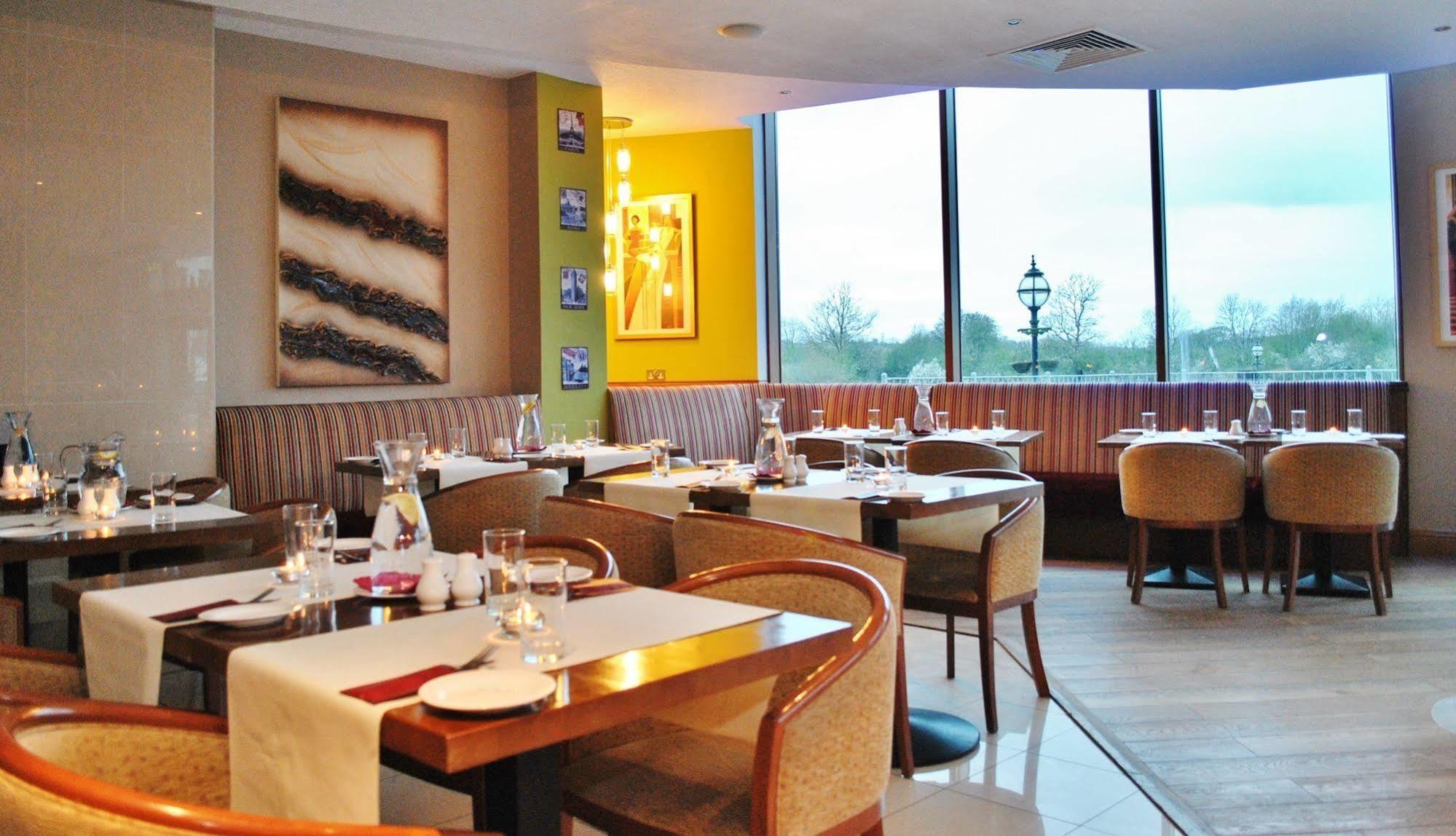 Leitrim Marina Hotel Carrick-on-Shannon Exterior photo